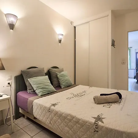 Casa 78 Trivalle - Cite 500m, Parking Public Gratuit 200m, Wifi, Menage Inclus - Free Public Car Park 200m Apartment *