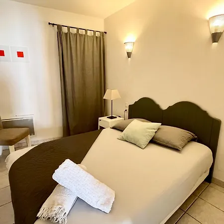 Apartment Casa 78 Trivalle - Cite 500m, Parking Public Gratuit 200m, Wifi, Menage Inclus - Free Public Car Park 200m *